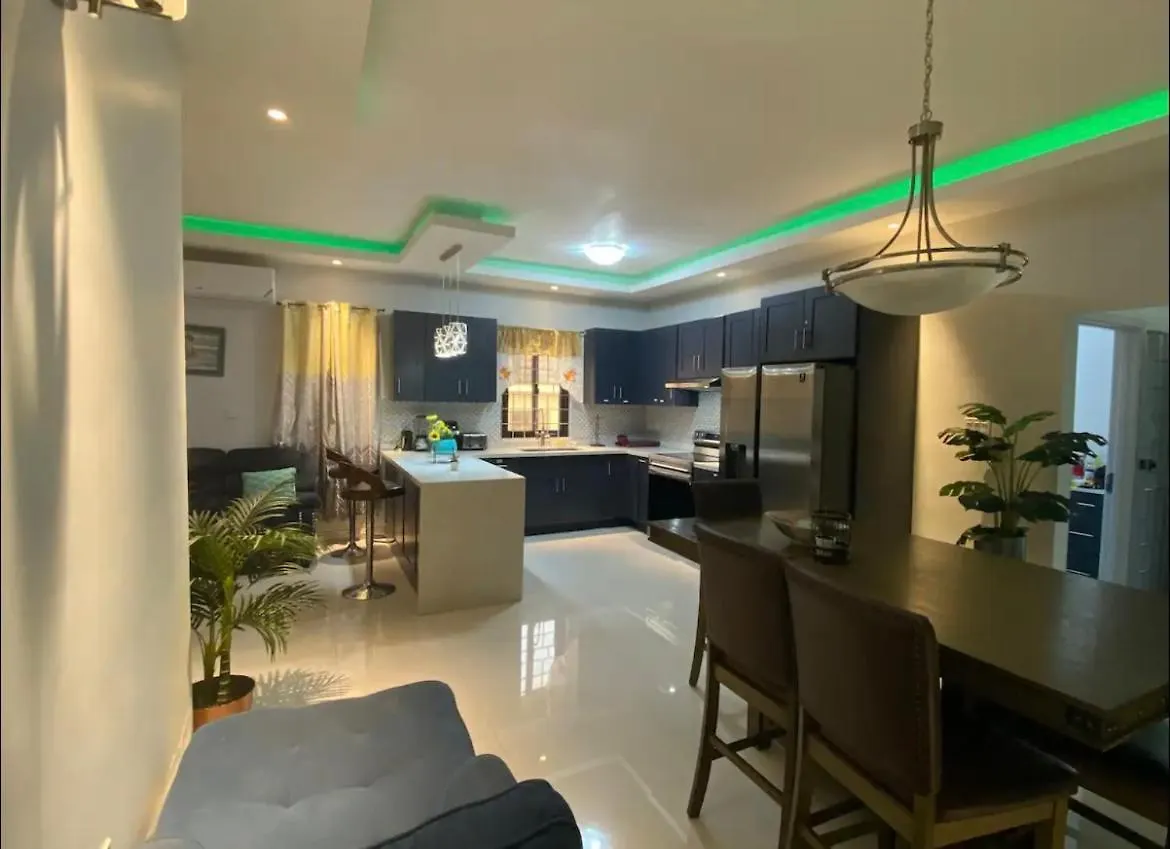 別荘 Paradise Palms In Ochi Rios Milford