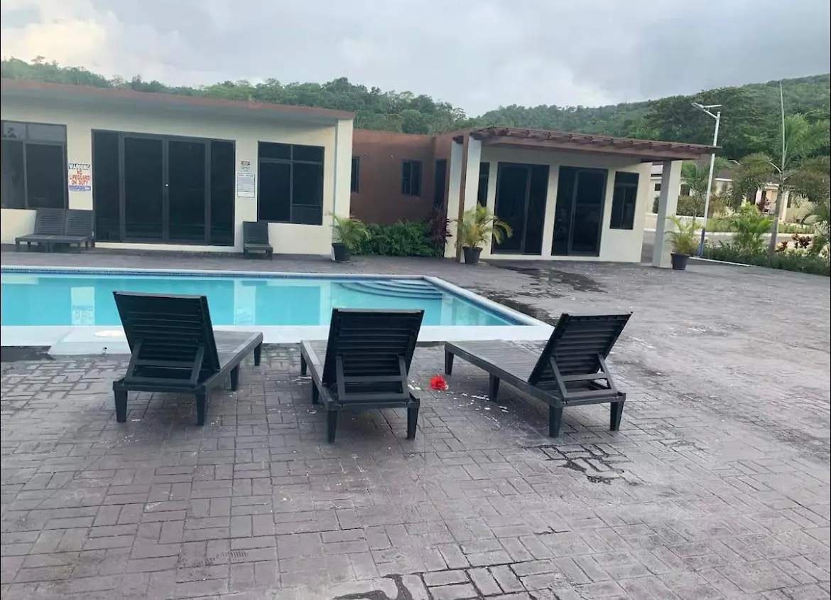 Paradise Palms In Ochi Rios Milford 別荘
